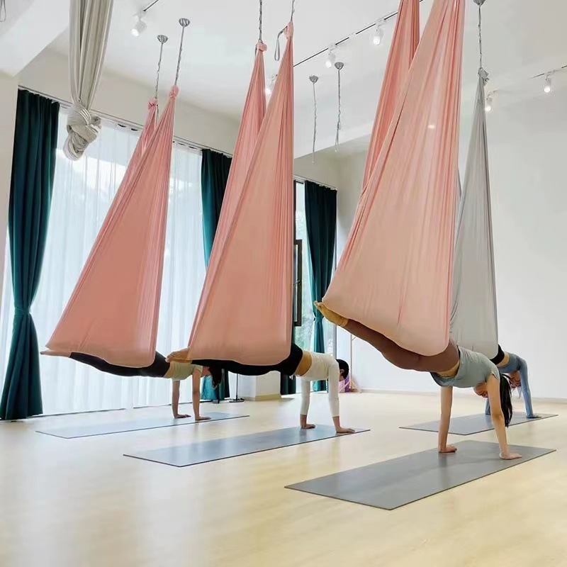Esneklik ve Gövde Gücü Antrenm - Home Gym Yoga Studio incelemesi ve fiyatı